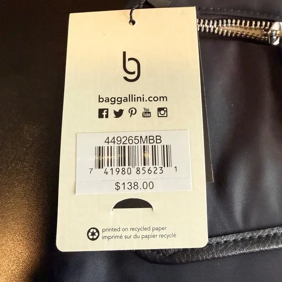 baggallini Hillcrest Hobo Crossbody Bag Black Nylon Removable RFID Wristlet - Picture 3 of 13